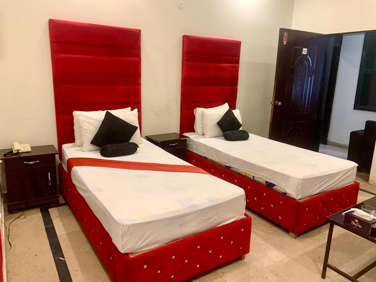 Hotel Royal Grand Lahore Extérieur photo