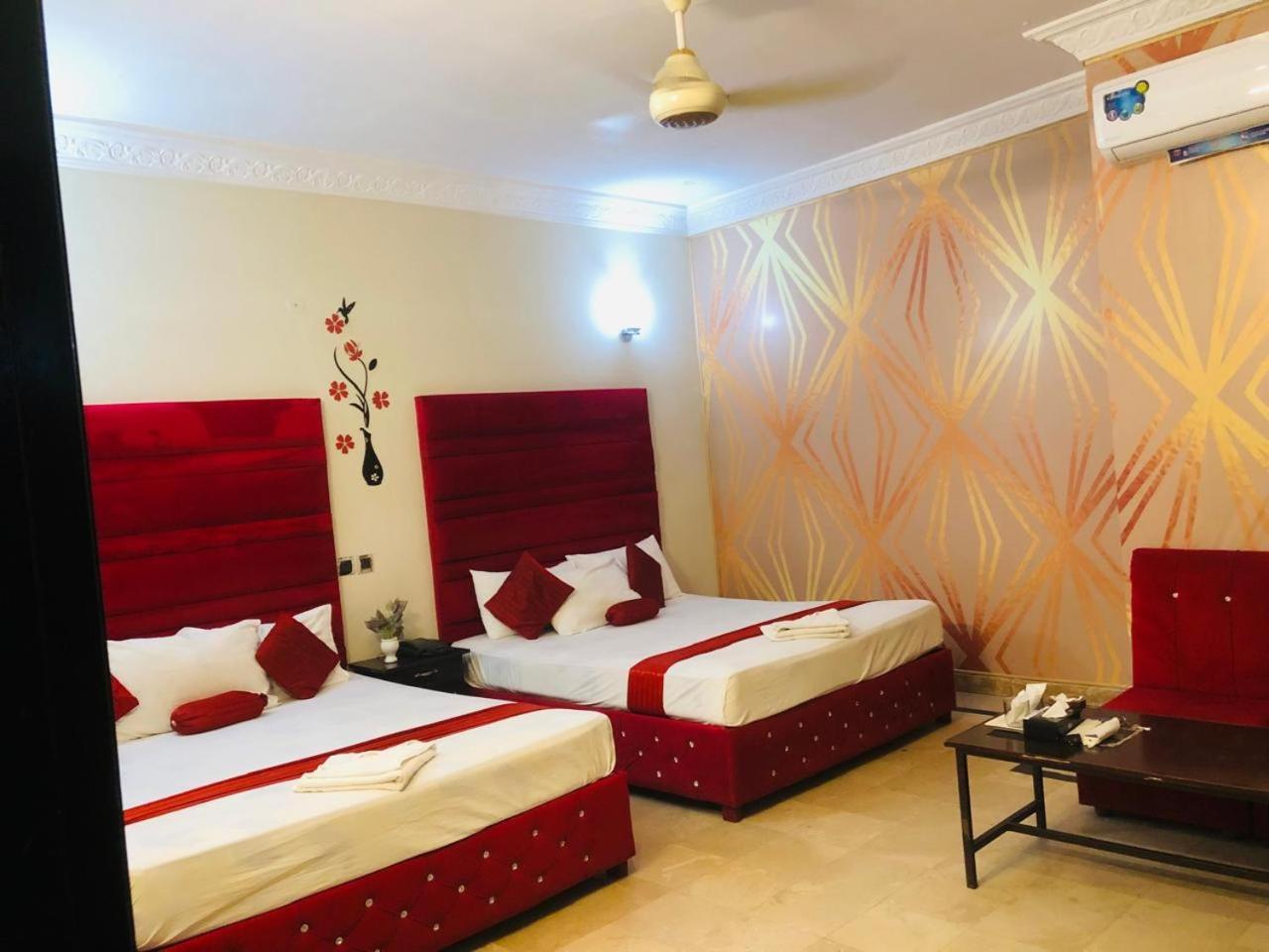 Hotel Royal Grand Lahore Extérieur photo