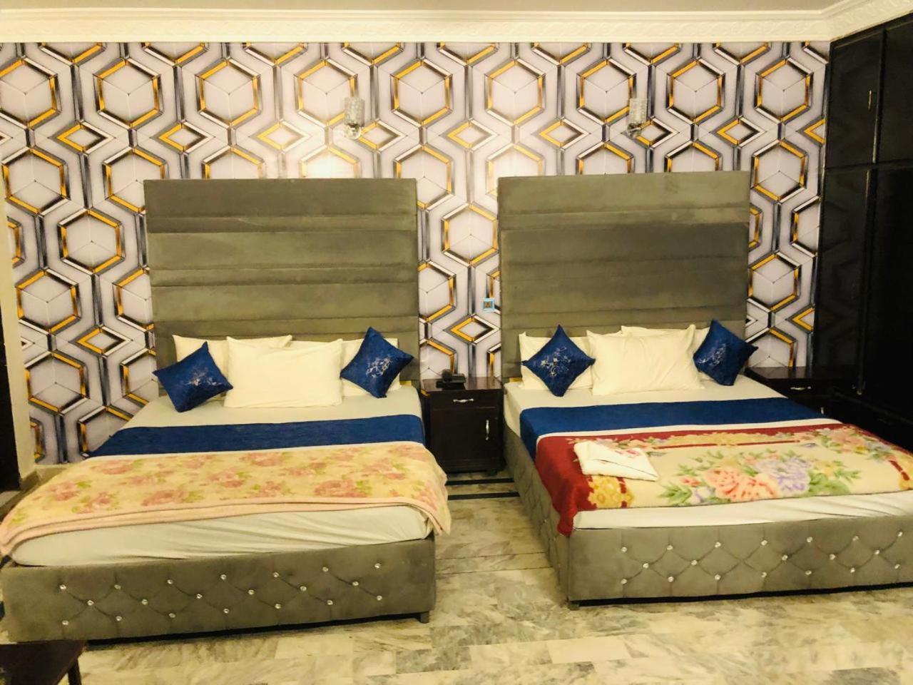 Hotel Royal Grand Lahore Extérieur photo