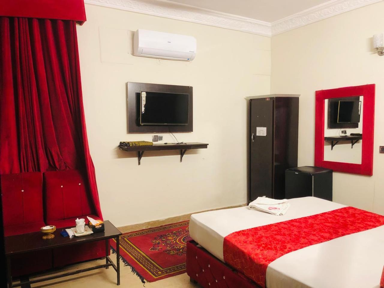 Hotel Royal Grand Lahore Extérieur photo
